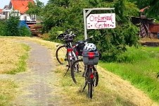 Fahrrad-Altes-Land-Ostsee-Elbe-Kirschen-Lewitz-Deich-Neustadt-Glewe